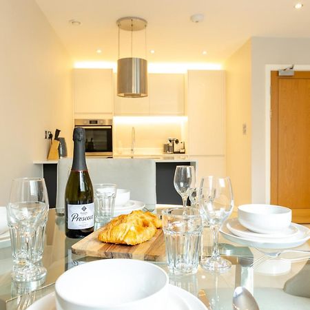 Exclusive Cardiff City Centre Apartment Buitenkant foto