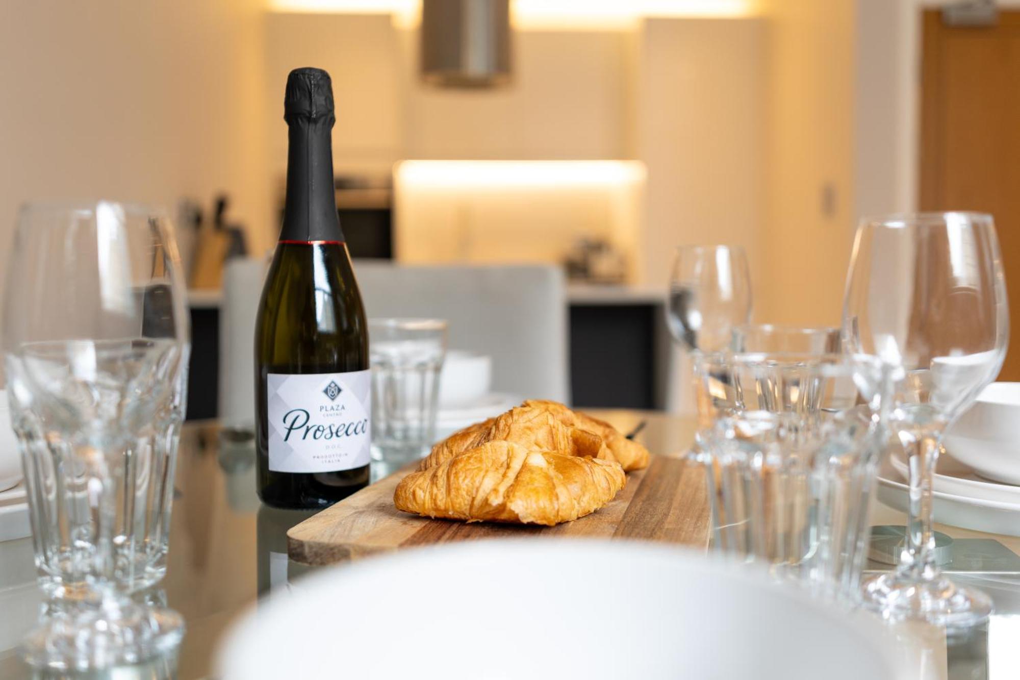 Exclusive Cardiff City Centre Apartment Buitenkant foto