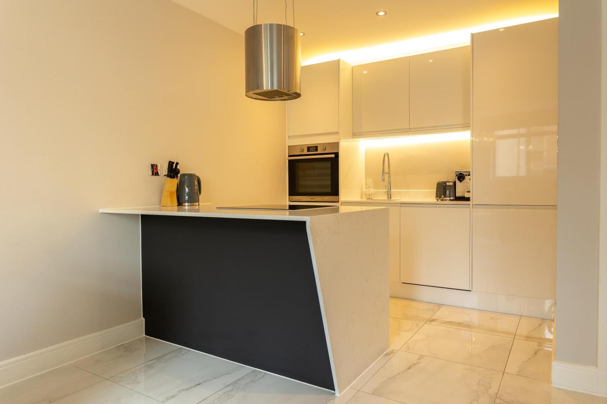 Exclusive Cardiff City Centre Apartment Buitenkant foto
